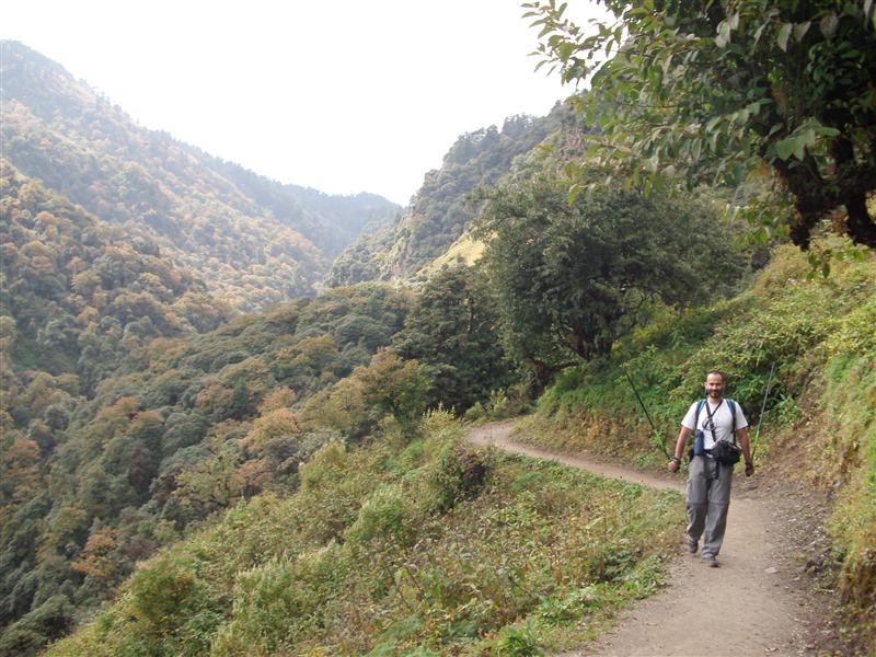 Jose subiendo la montaña / going up the mountain