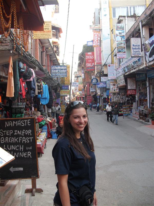 Disfrutando las calles de Thamel / Enjoying the streets in Thamel