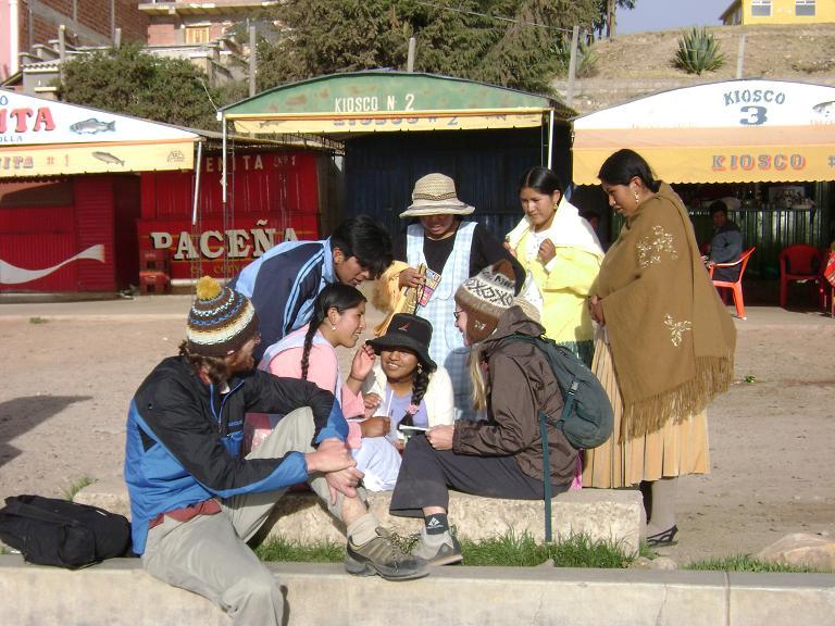 Helen teaching English to kids in Copacabana